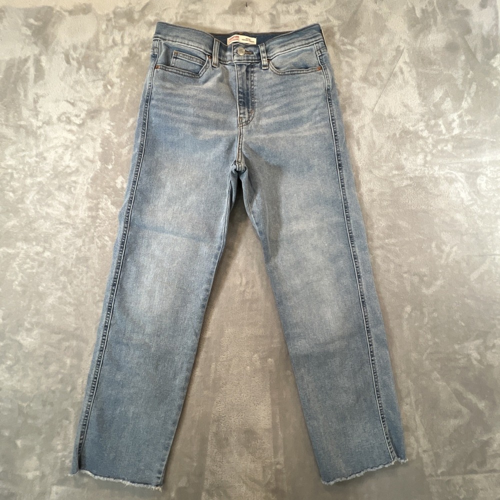 Levi Jeans Signature Womens Size 6/28 Blue Raw Hem High Rise Straight